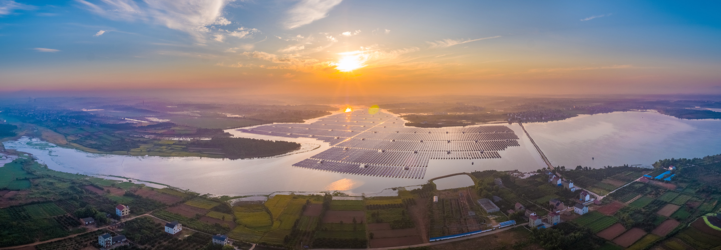 太阳集团科技江西鄱阳123.235MW “渔光互补”型光伏发电扶贫项目
